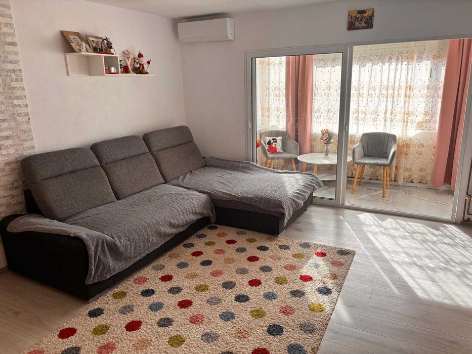Propietar vand Apartament de 2 camere, 56mp, mobilat, zona Steaua.Cale