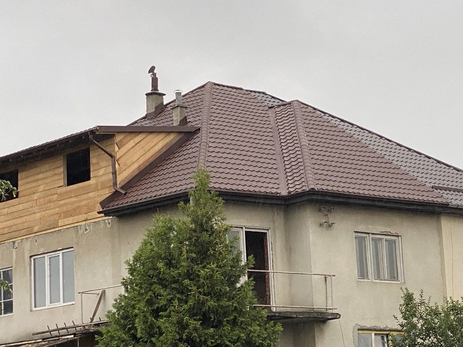 Reparații acoperisuri montaj dulgherie masardari  montaj țiglă metalic