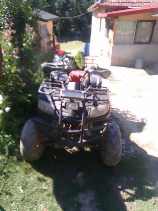 Vând două ATV 250unu perfect funcționari unul nu are motor