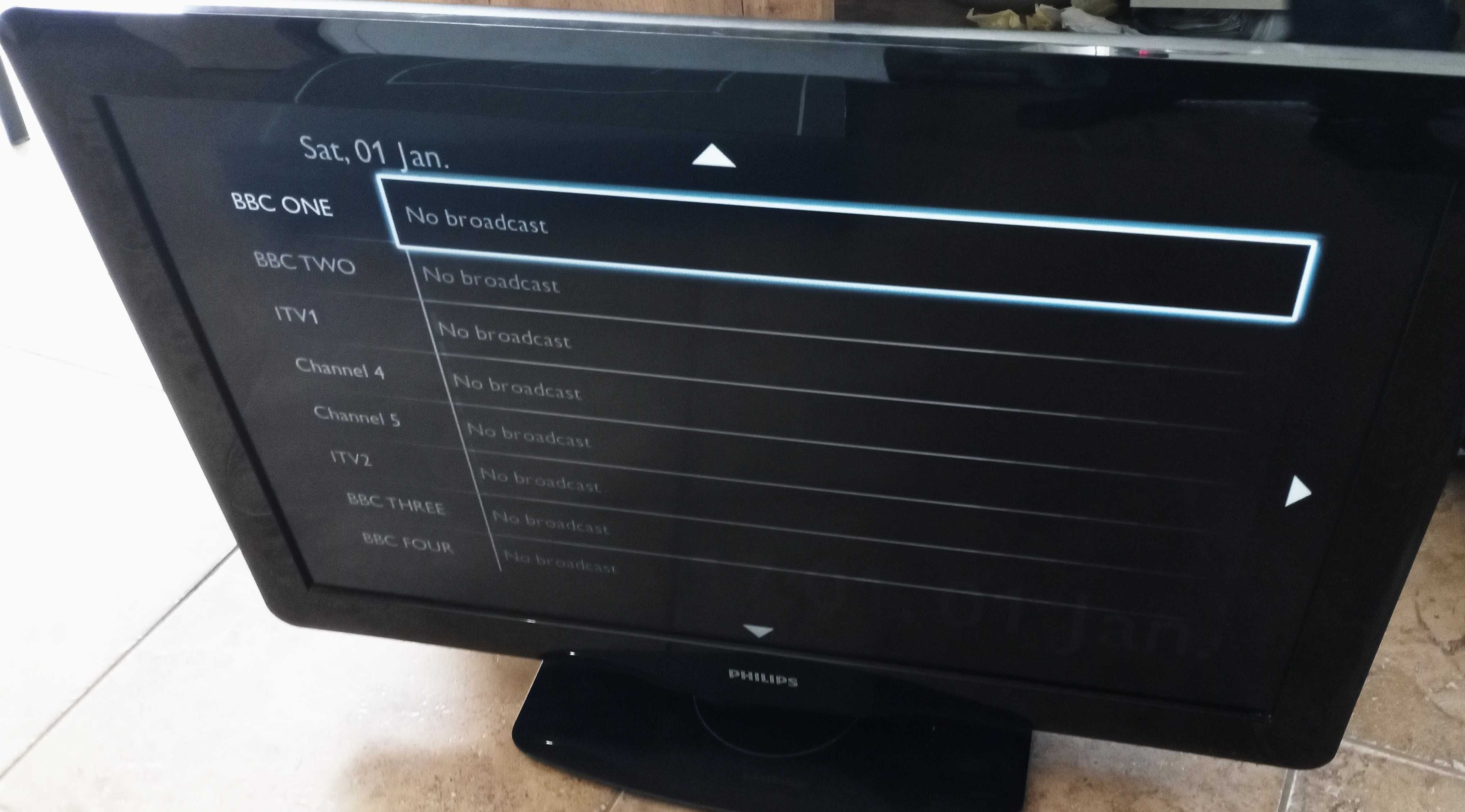 Телевизор PHILIPS 32 ''