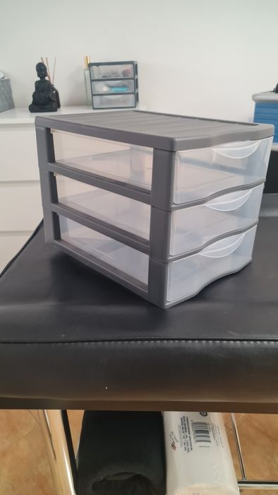 Vând organizator