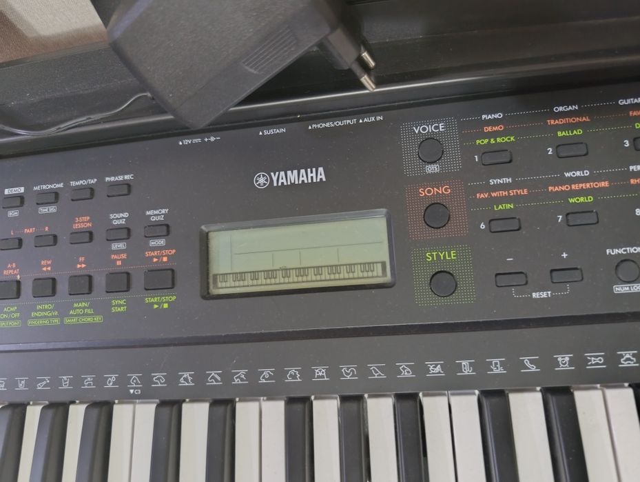 Yamaha-  psr-280
