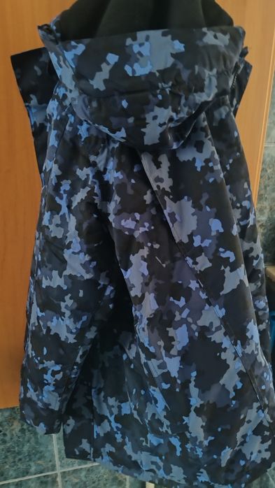 Ținutà combat +impermeabil oras cu căptușeală.