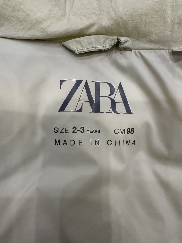 Продам жилетку на девочку 2-3 лет фирмы Zara
