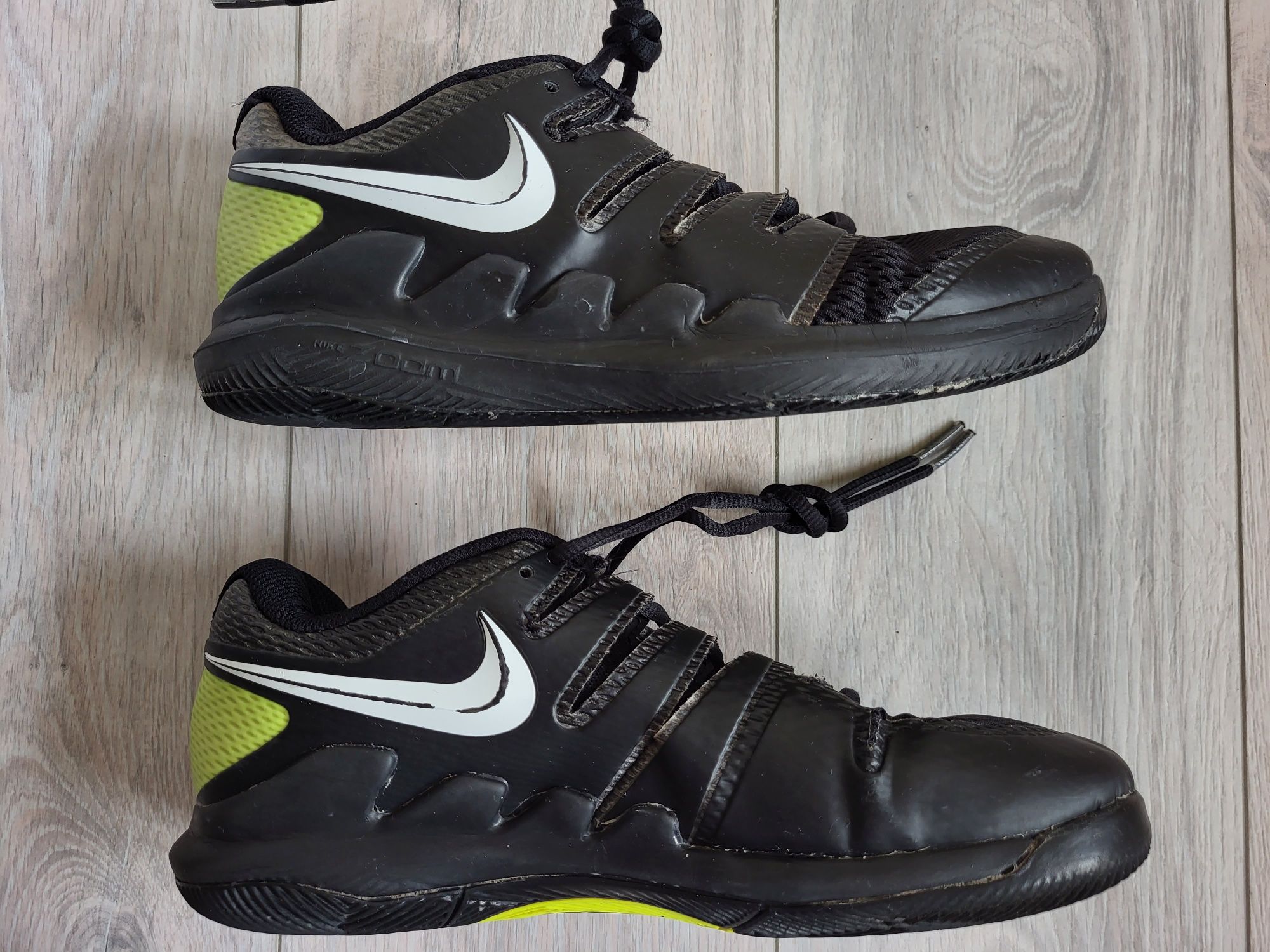 Adidași Nike 37.5/23.5cm negru