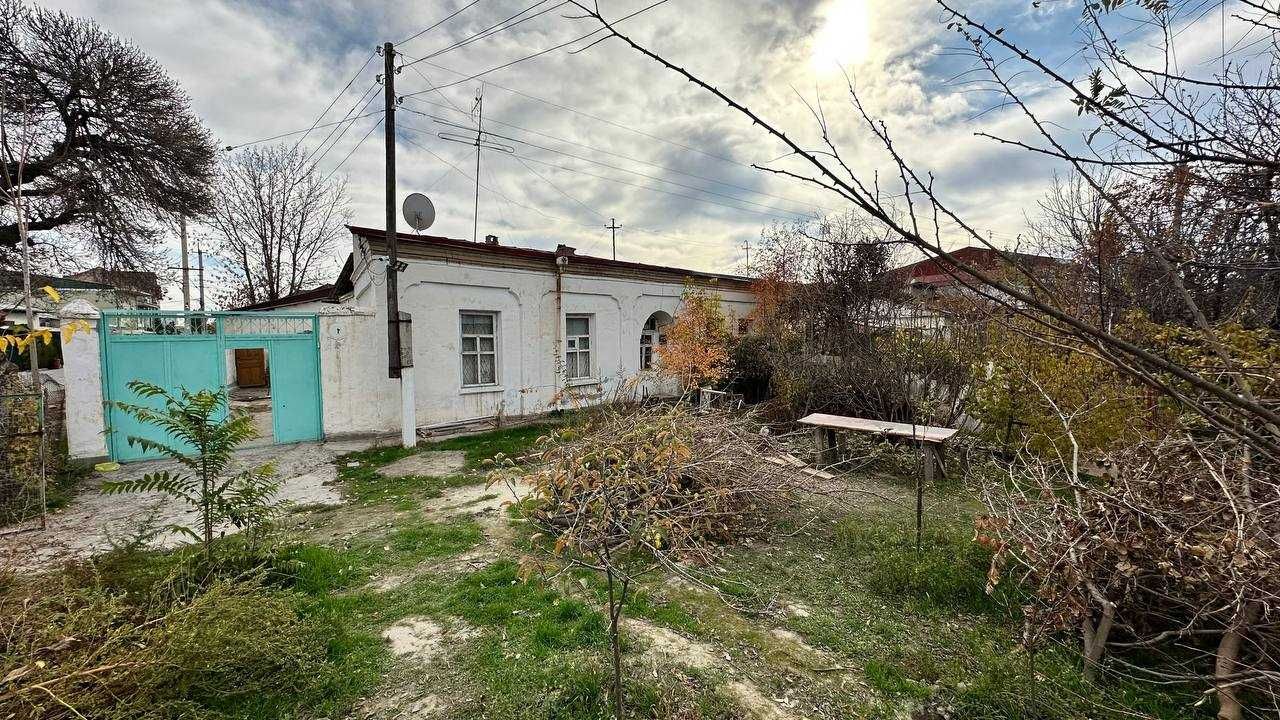 № 2010 Дом старый постройке площадью 6 соток по ул. ДуЧинор