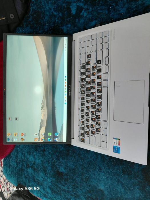 ASUS Vivobook 12/512GB notebook noutbuk notebuk