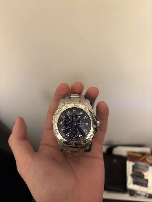 часовник festina