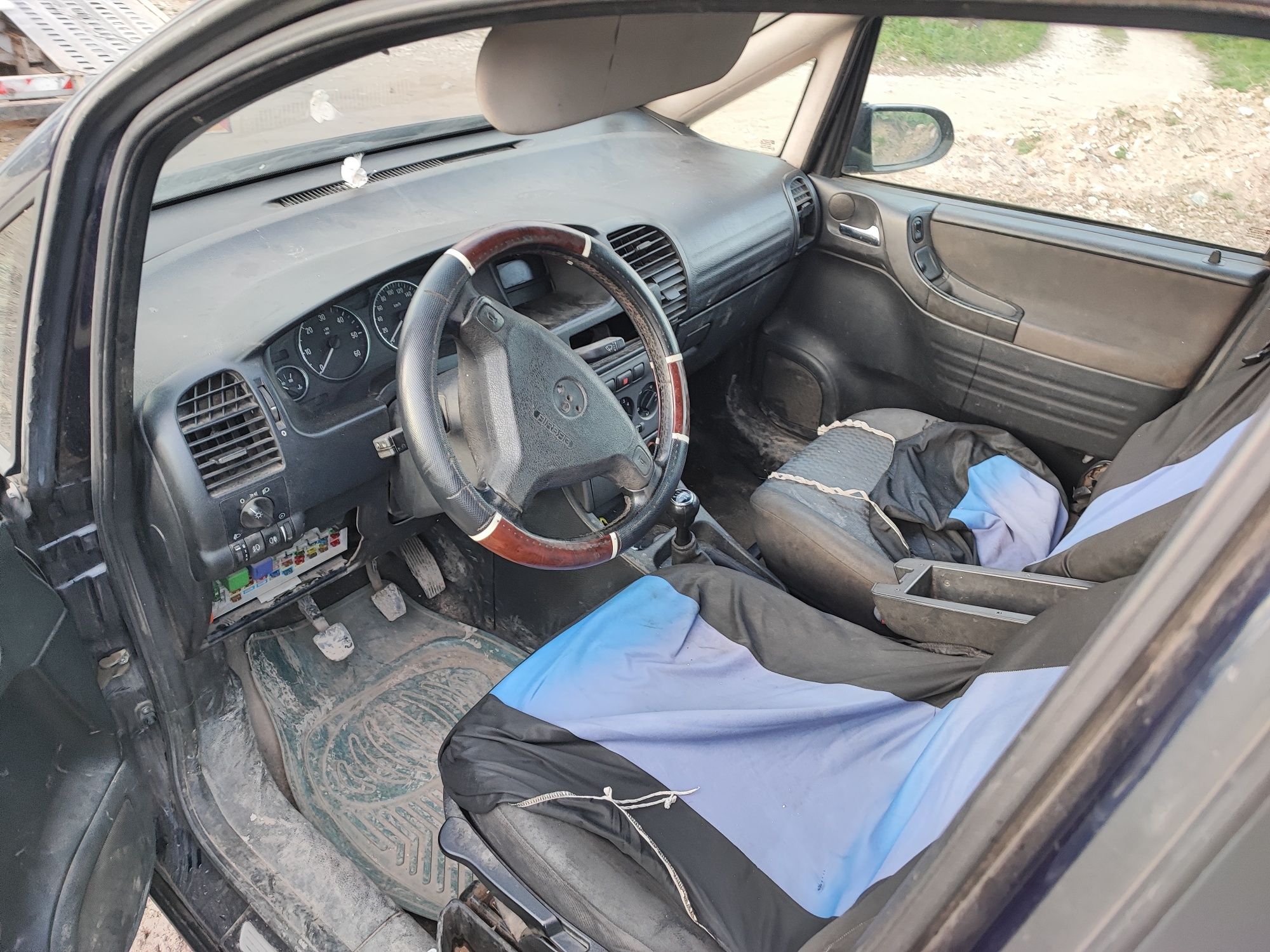 Opel Zafira 2.2 DTI НА ЧАСТИ