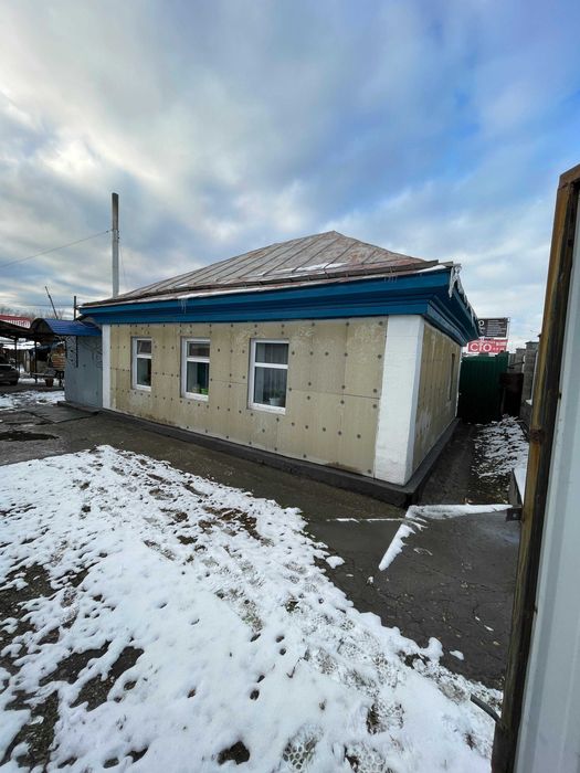 Уютный дом с отличным расположением — на первой линии пр. Назарбаева!