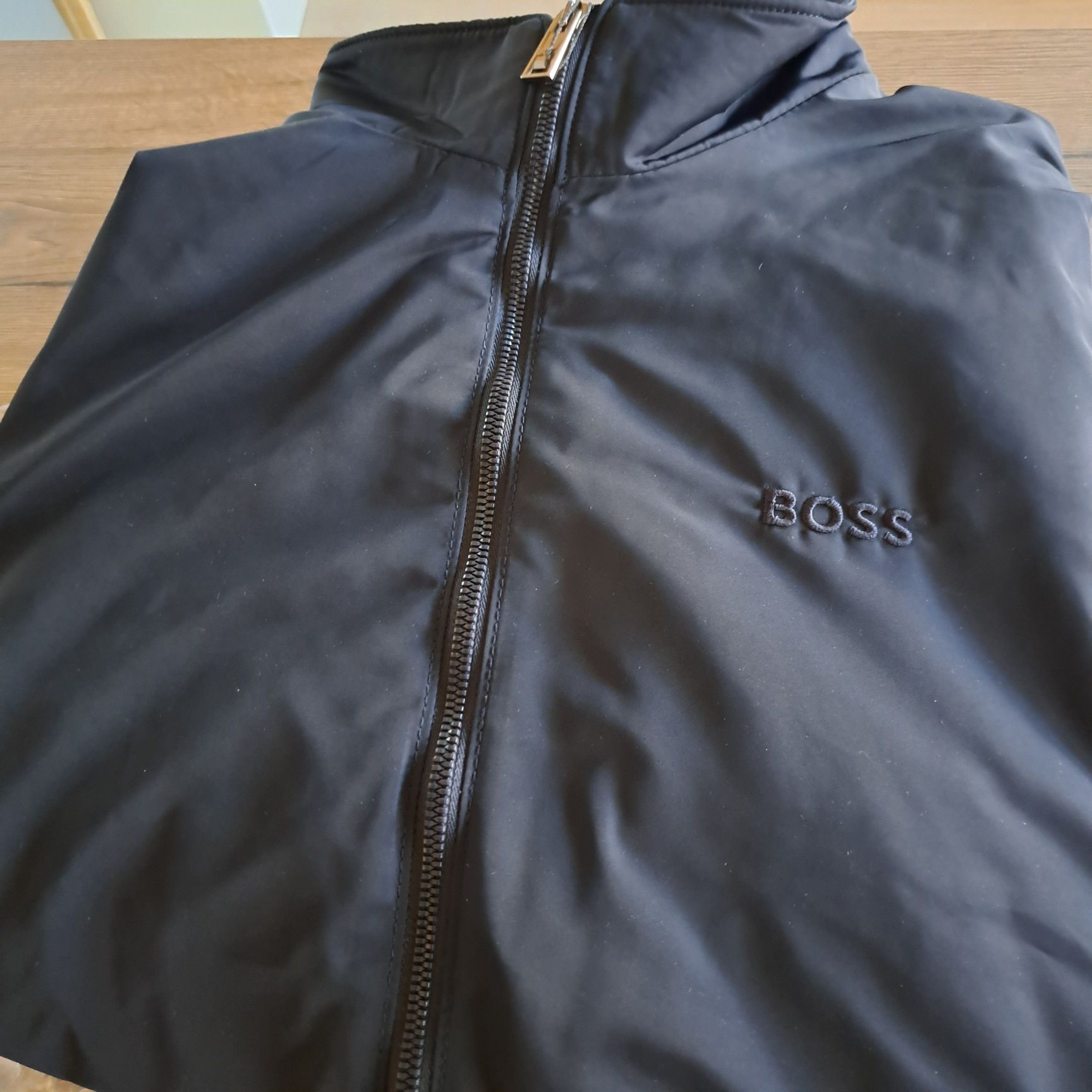 Hugo boss мъжко спортно яке.Промоция