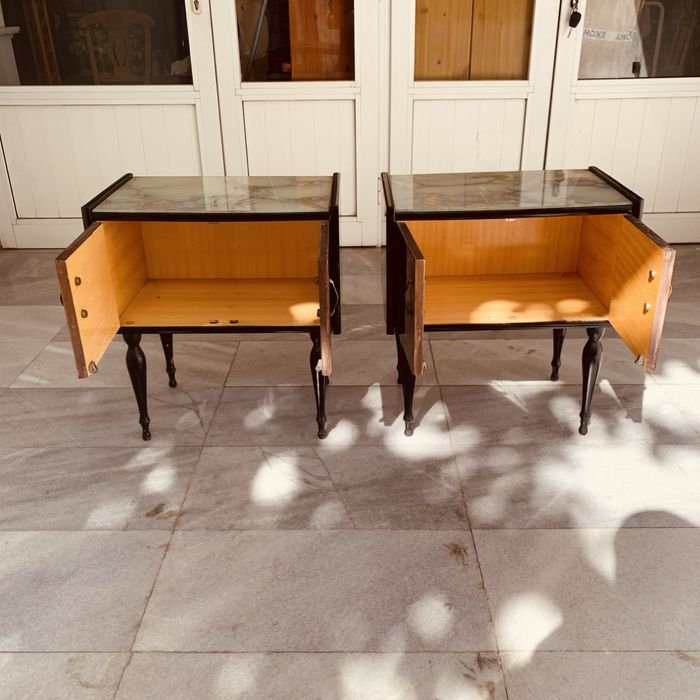 Италиански нощни шкафчета от 60-те