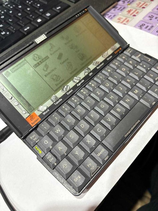 Psion Series 5 handheld PDA - Colecție, Balamale OK + Card CF 256MB