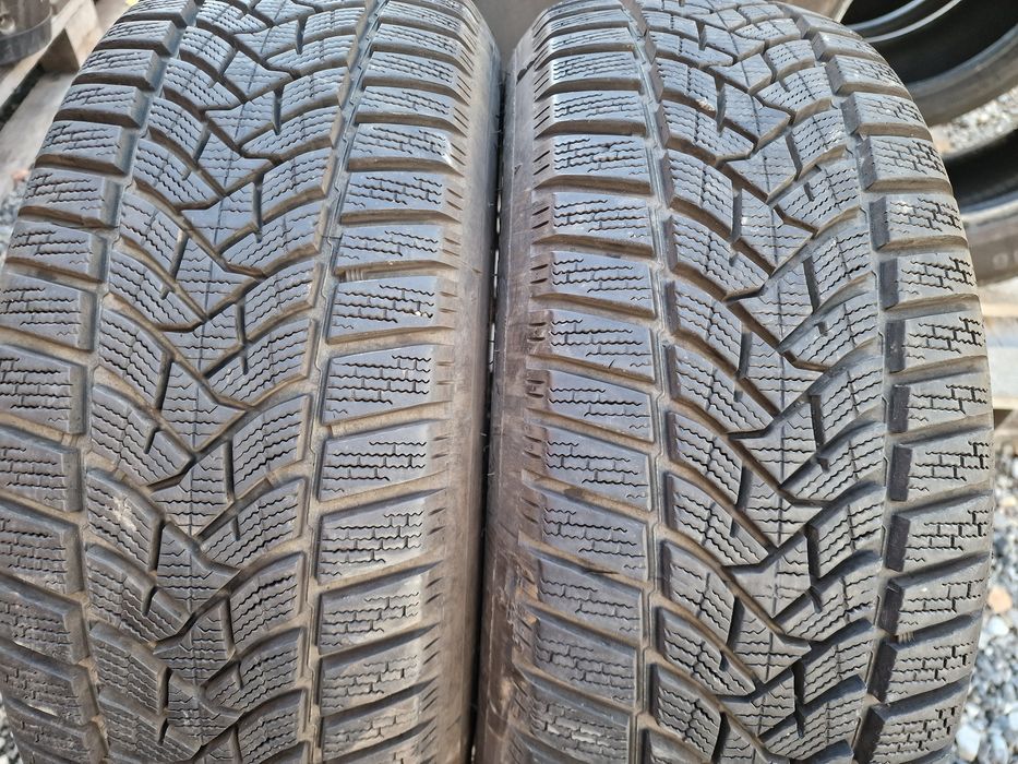 Anvelope 215/60R16 marca Dunlop, DOT 2022,8 mm, M+S