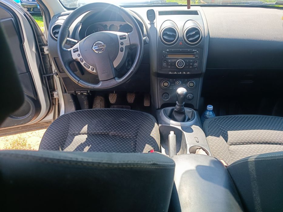 Vând Nissan Qashqai