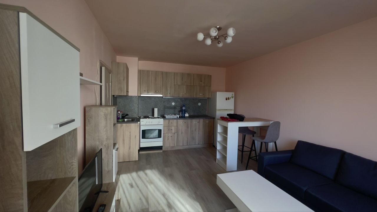 Дава се под наем Двустаен апартамент в Пловдив, Кършияка - 54 кв.м за 408 € - Снимка #2