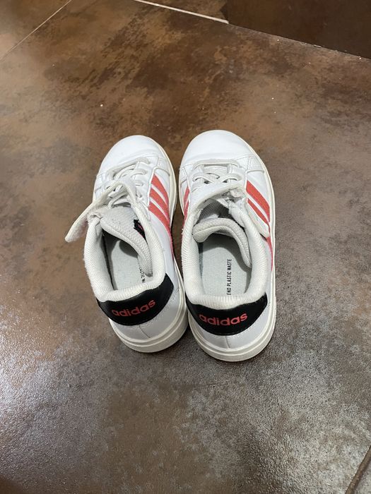 Adidasi Adidas copii