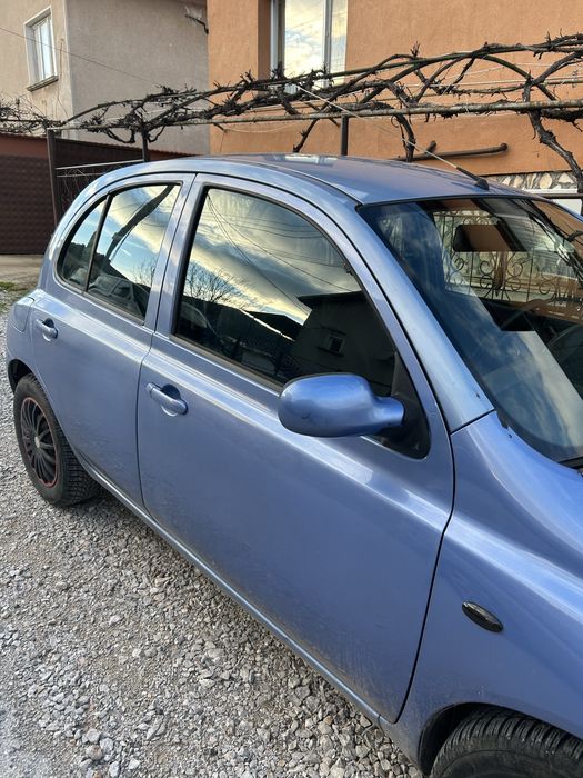 Продавасе Нисан микра к12 1.5дци 82к