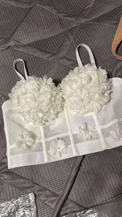 Корсет с цветами