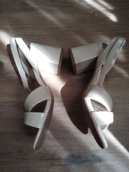 Sandale elegante,mărimea 36