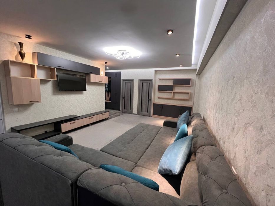 3-комнатная квартира с ремонтом и мебелью, Ц-6 3/3/4  Налоговая, 76 м²