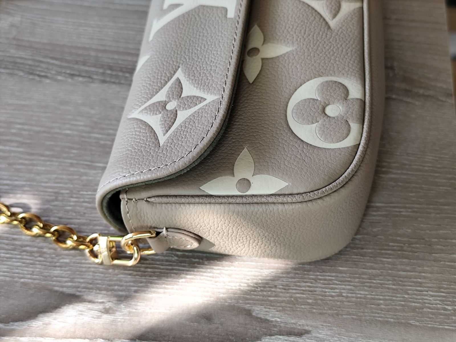 Louis Vuitton Кожена Дамска Чанта с Верижка и Каишка Бежов цвят