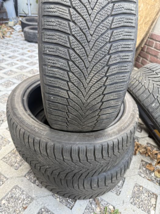 Зимни Гуми Nexen 215/45/17