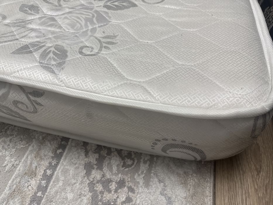 Отдам матрац самовывоз