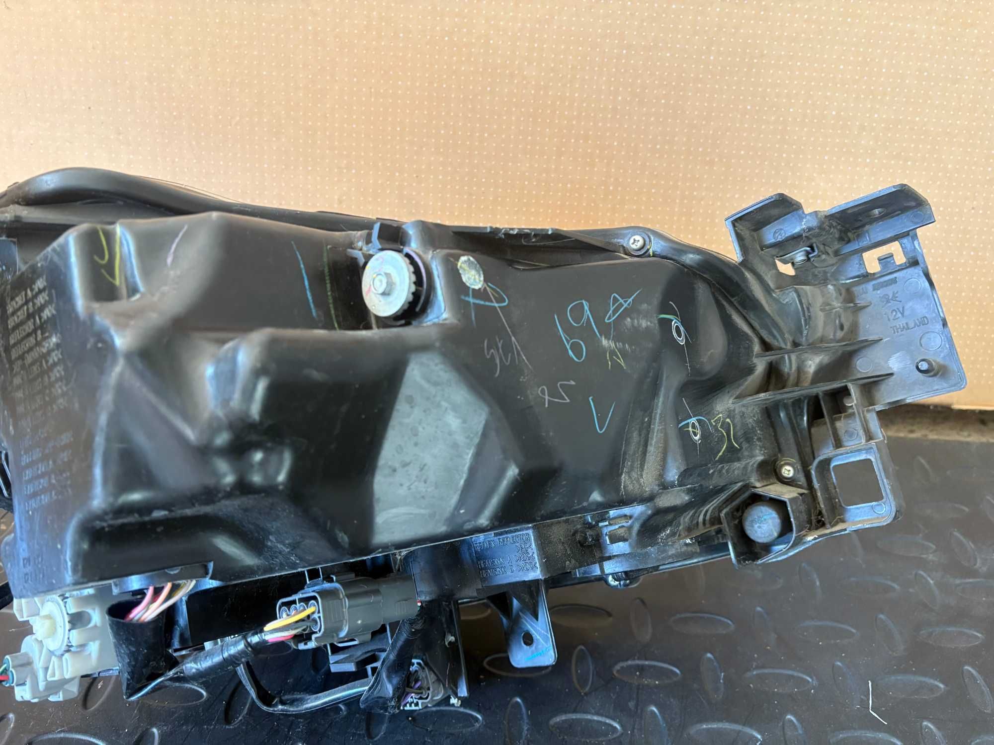 Ляв фар за Мазда 2 / Mazda 2 FULL LED