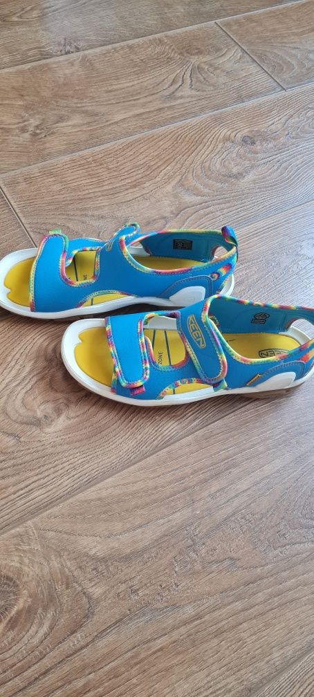Сандали keen н. 37