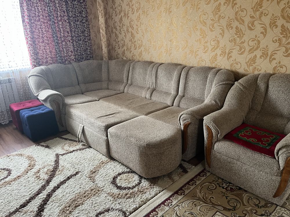 Продам диван в нормальном состоянии