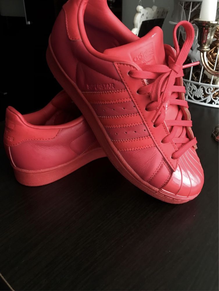 Adidas superstar rosu lucios