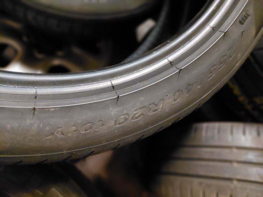 255/40/20"Pirelli 2бр.гуми