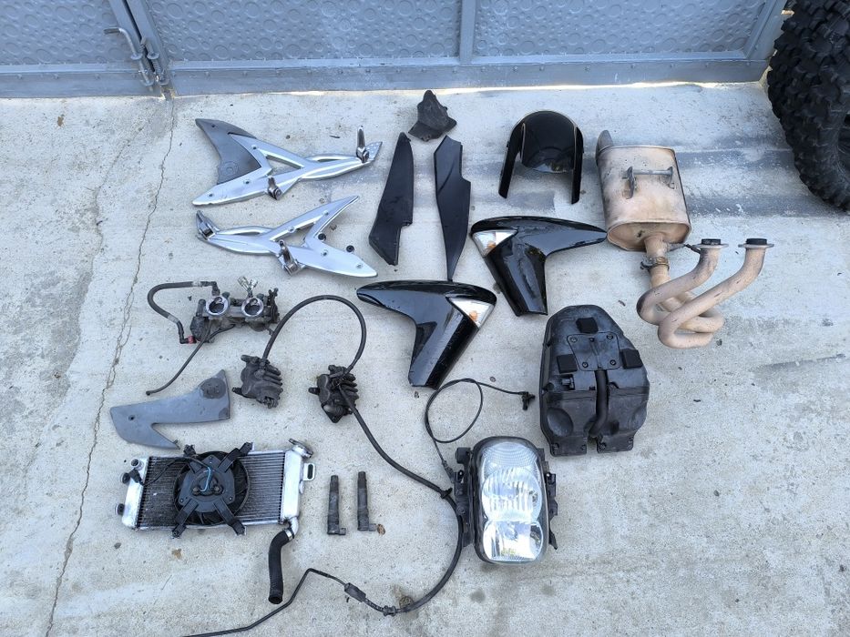 Само на части Kawasaki er6