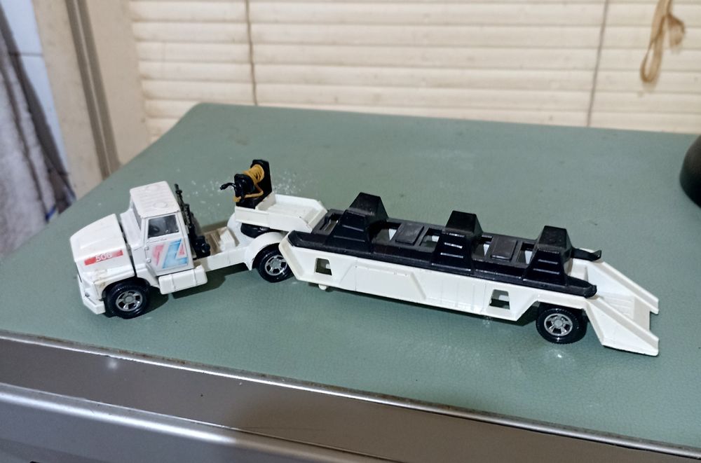 Метална количка  Тир с откачаща платформа  качествена за колекция 40 л