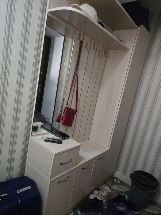 Срочно продам прихожку
