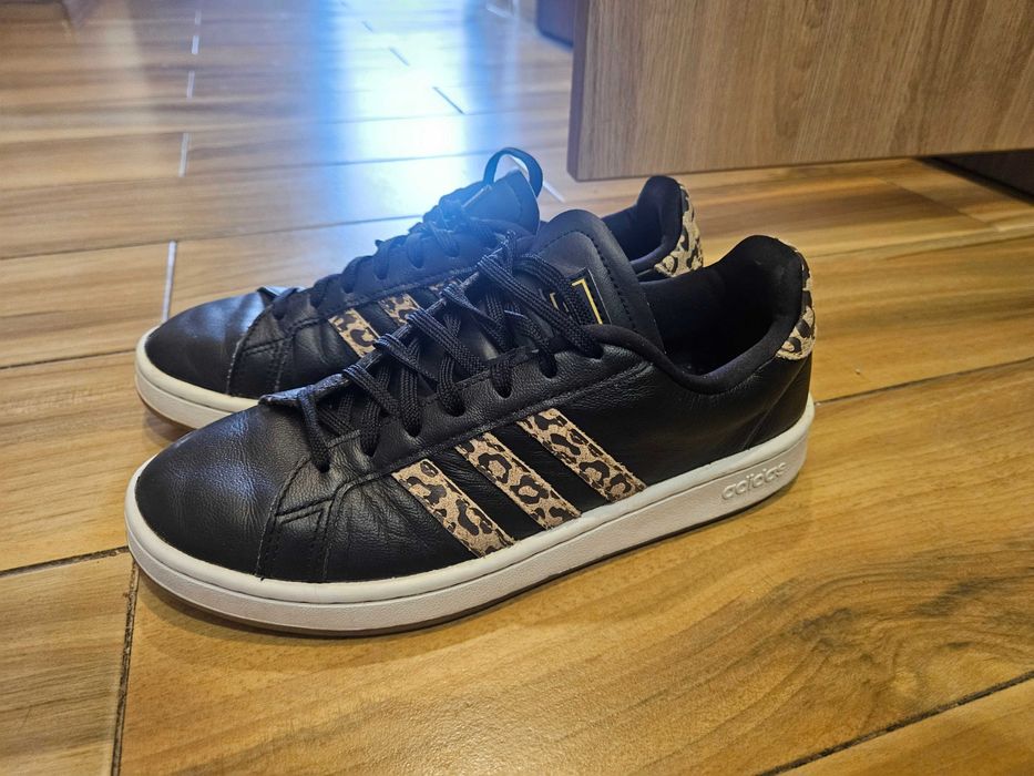 Дамски сникърси  Adidas