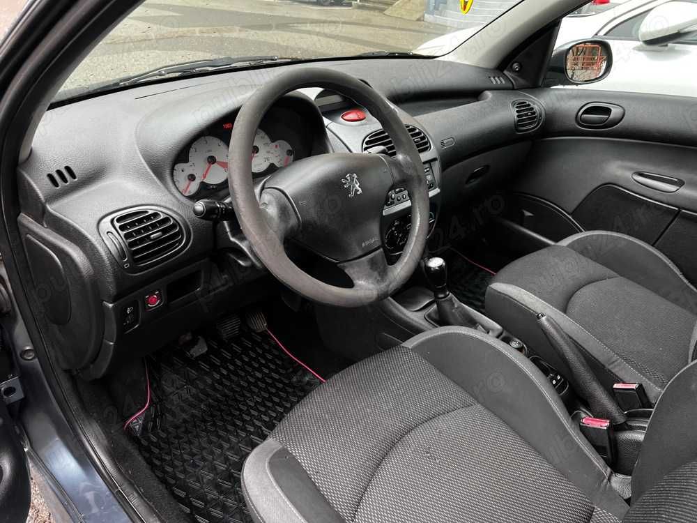 Autoturism Peugeot 206 SW