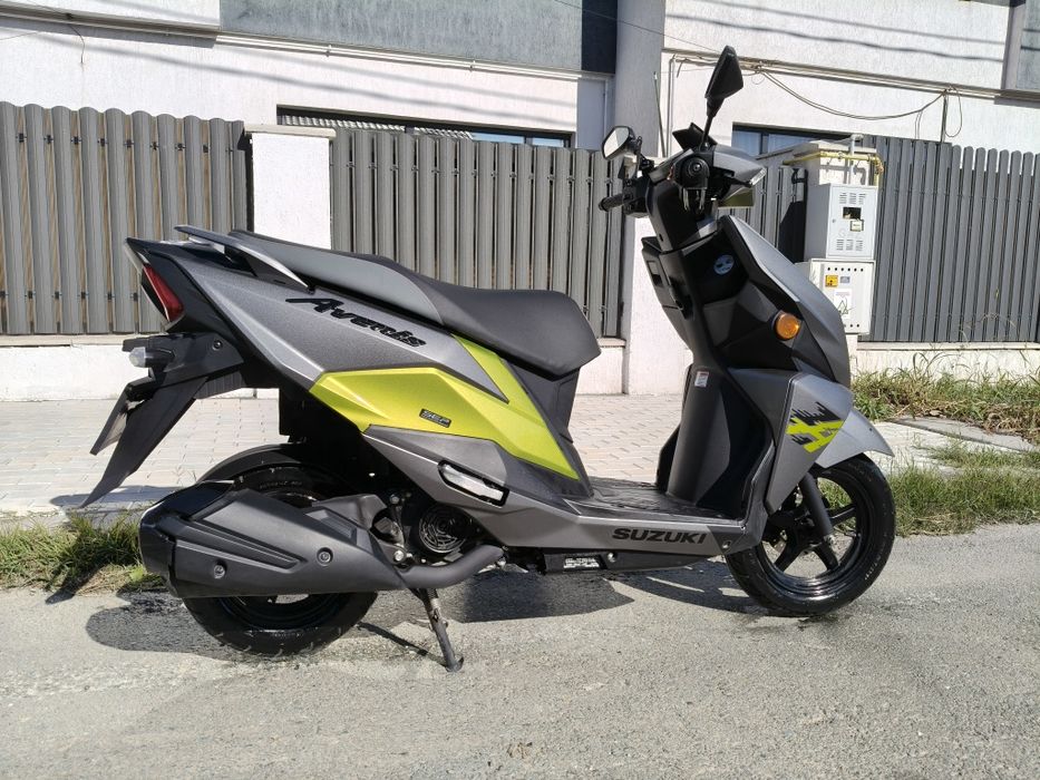 Vând scuter suzuki avenis 125