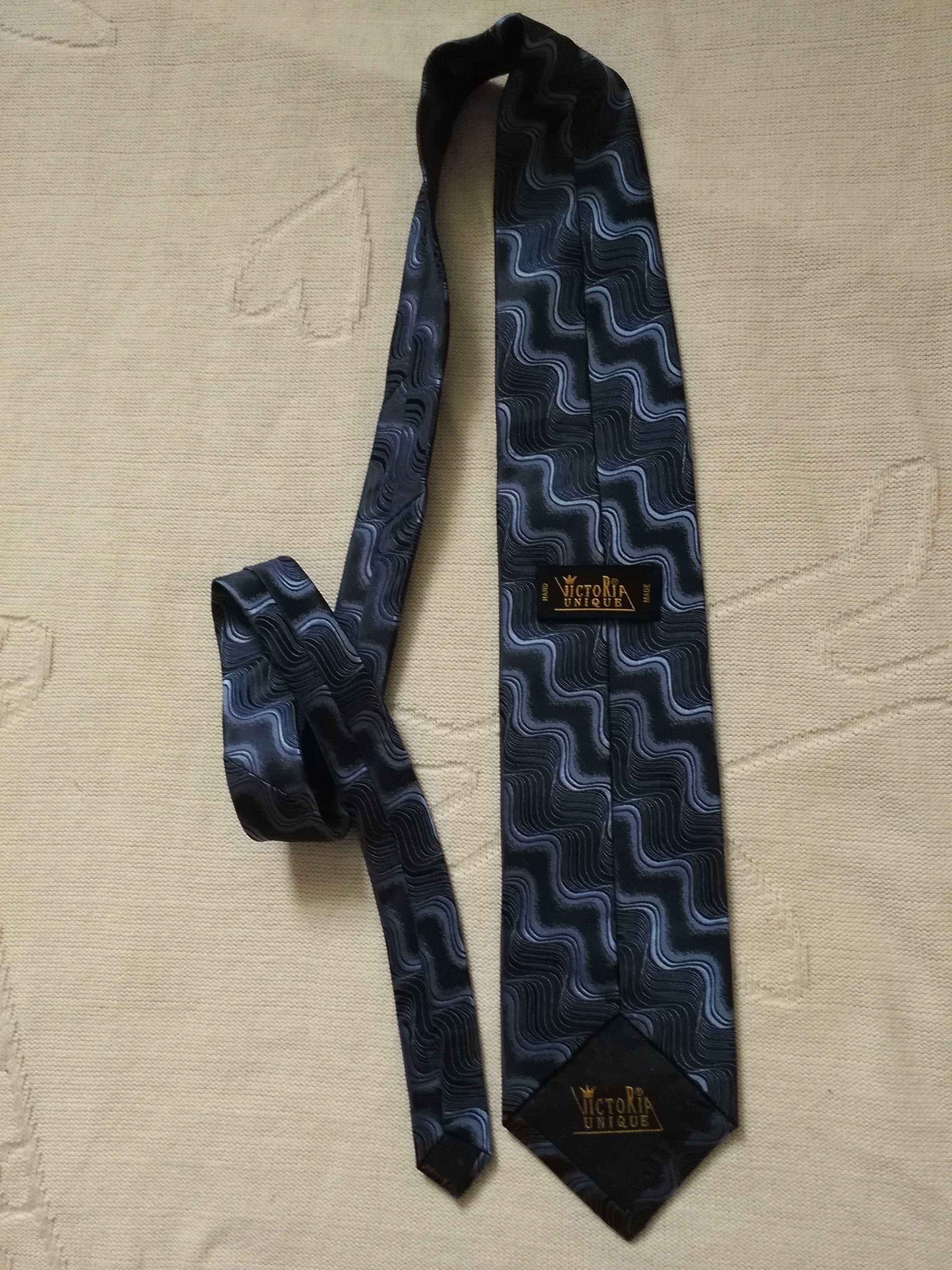 Вратовръзка Victoria Unique ръчна изработка