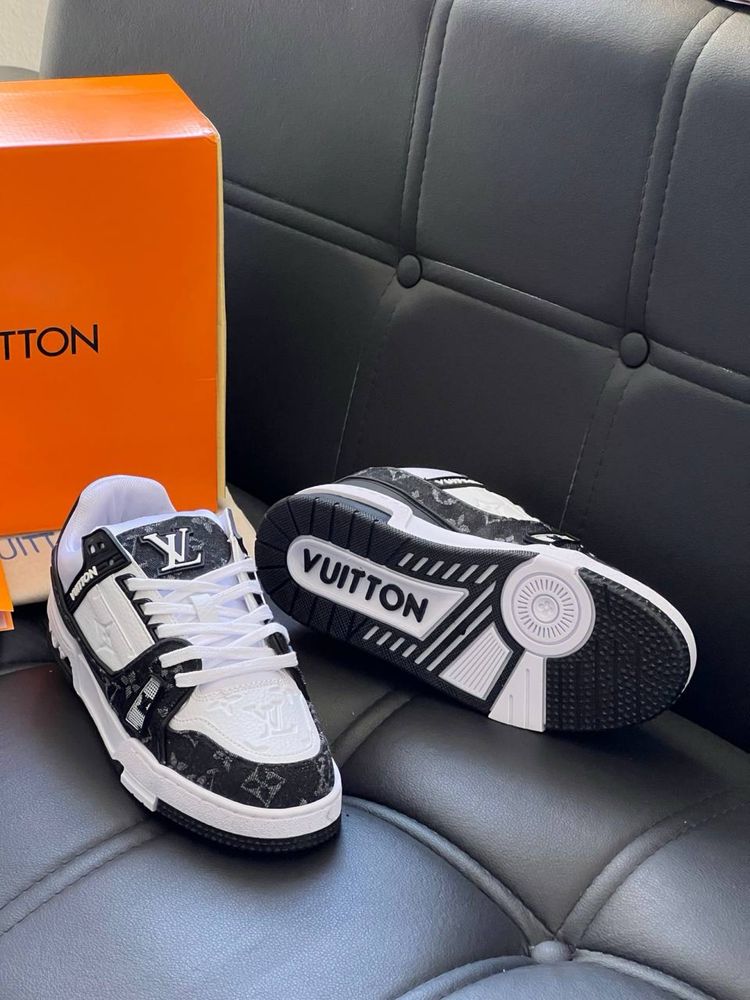 Adidasi Louis Vuitton !!! Calitate superioara !!! Marimi 40/44 !!!