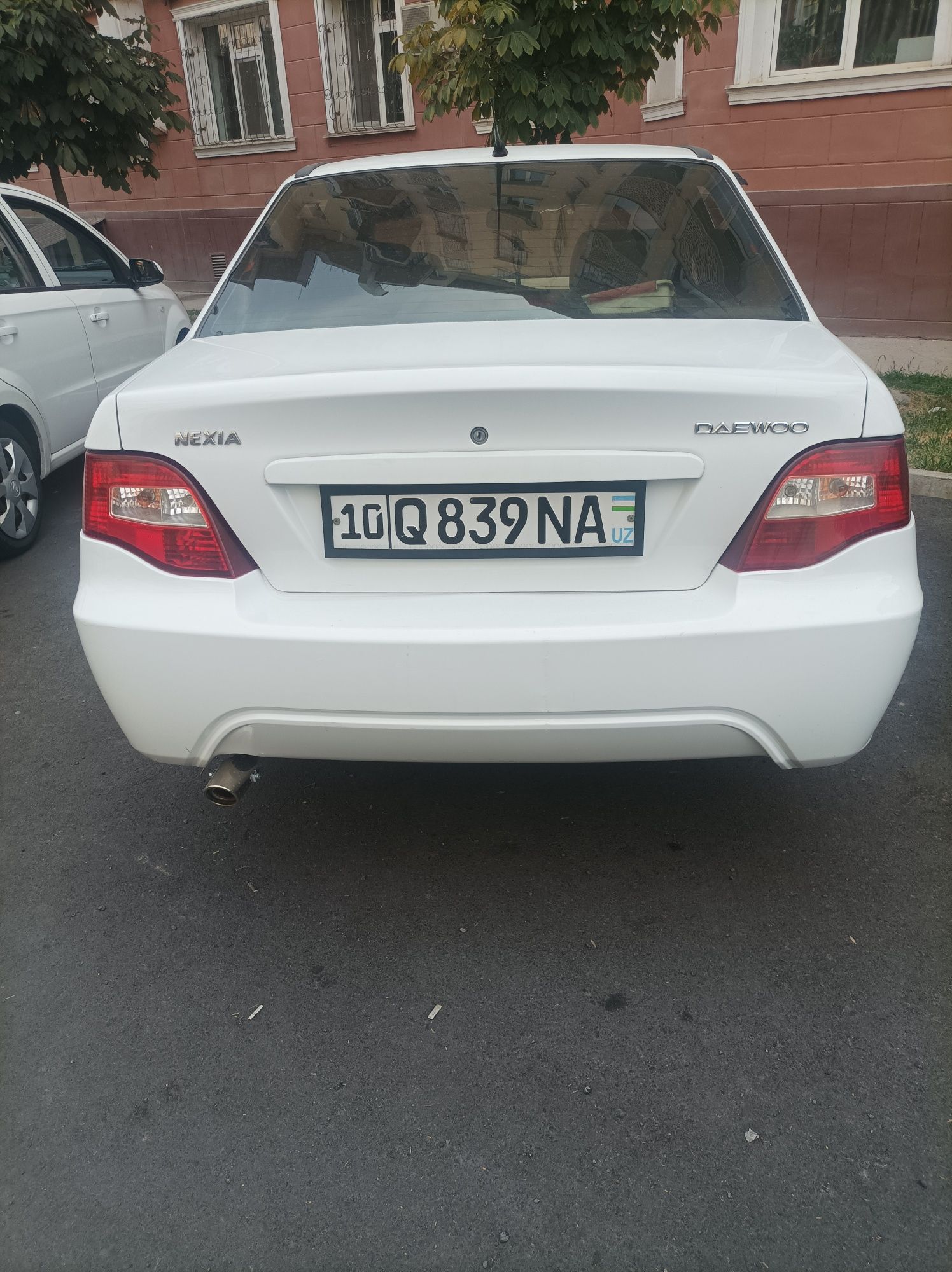 Nixia 2.3     2009 rangi oq gaz benzin