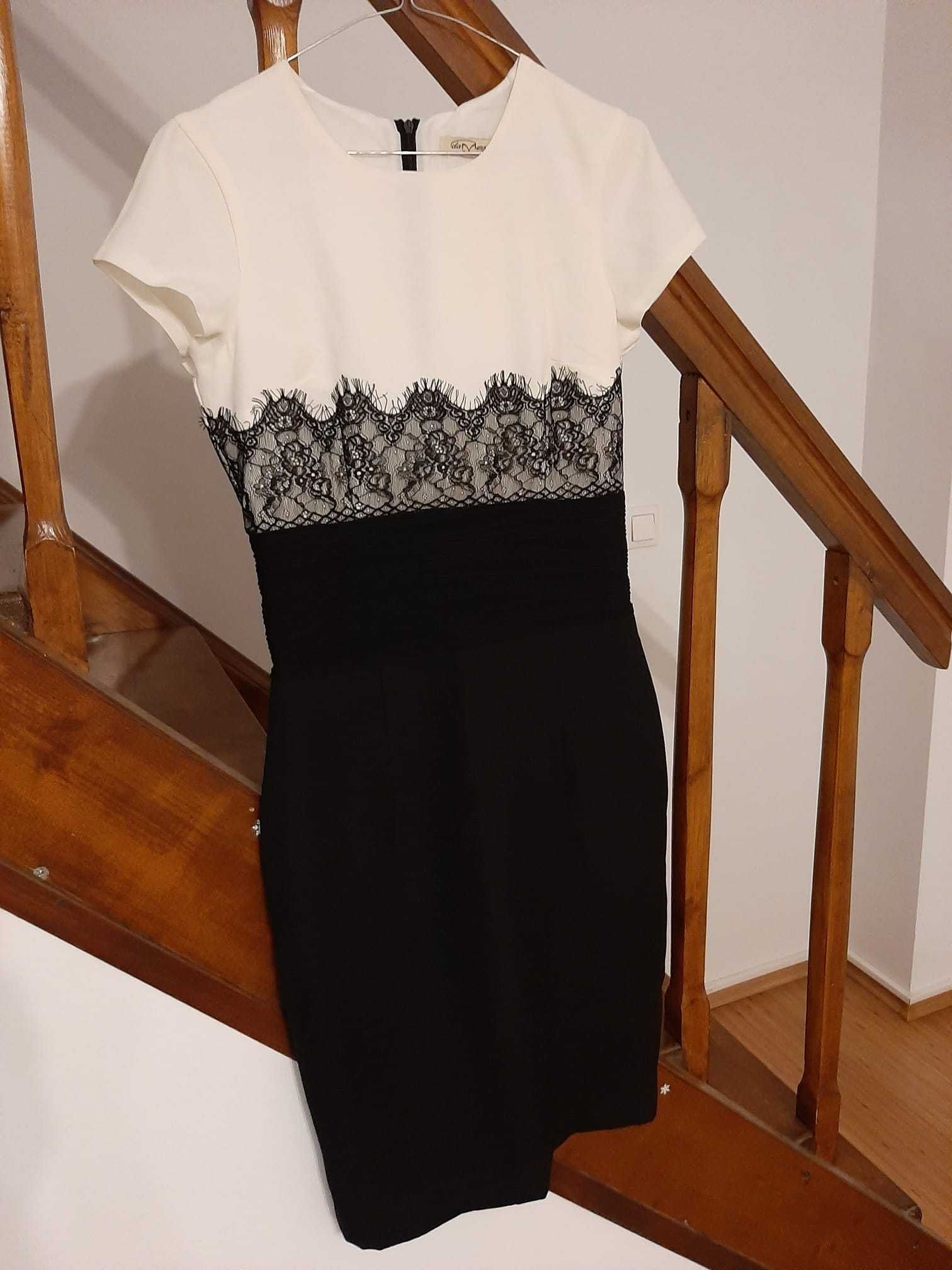 Rochie alb cu negru si dantela