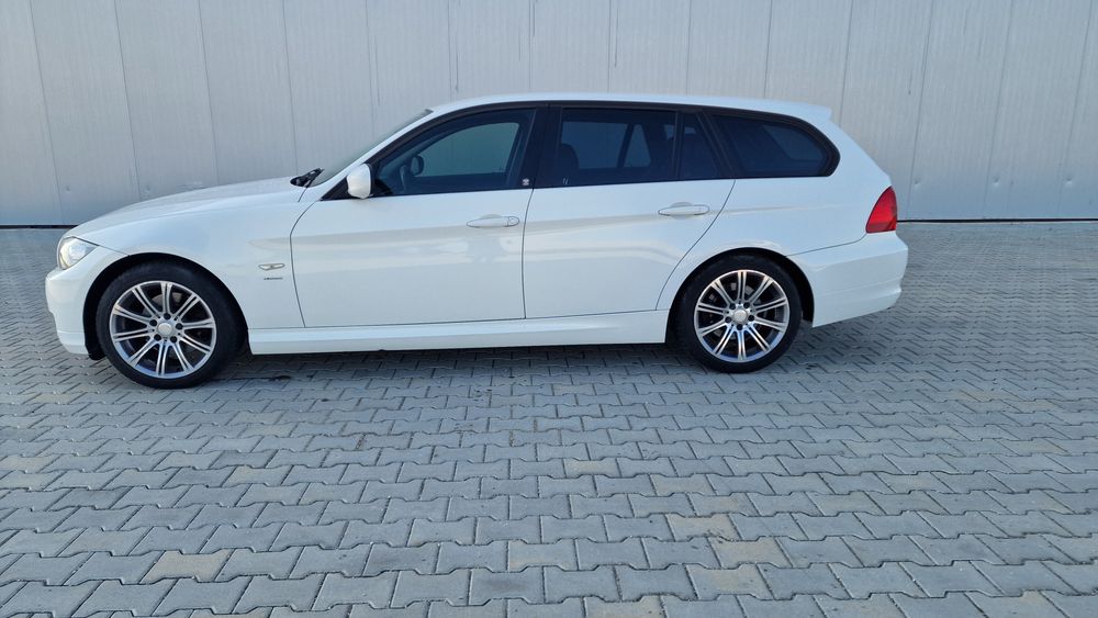 BMW 318D E91 2010