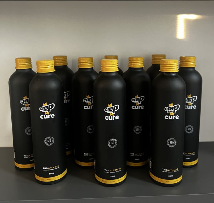 Solutii curatare-inghrijire pantofi Crep Protect