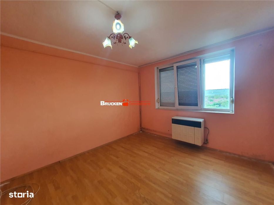 Garsoniera de vanzare