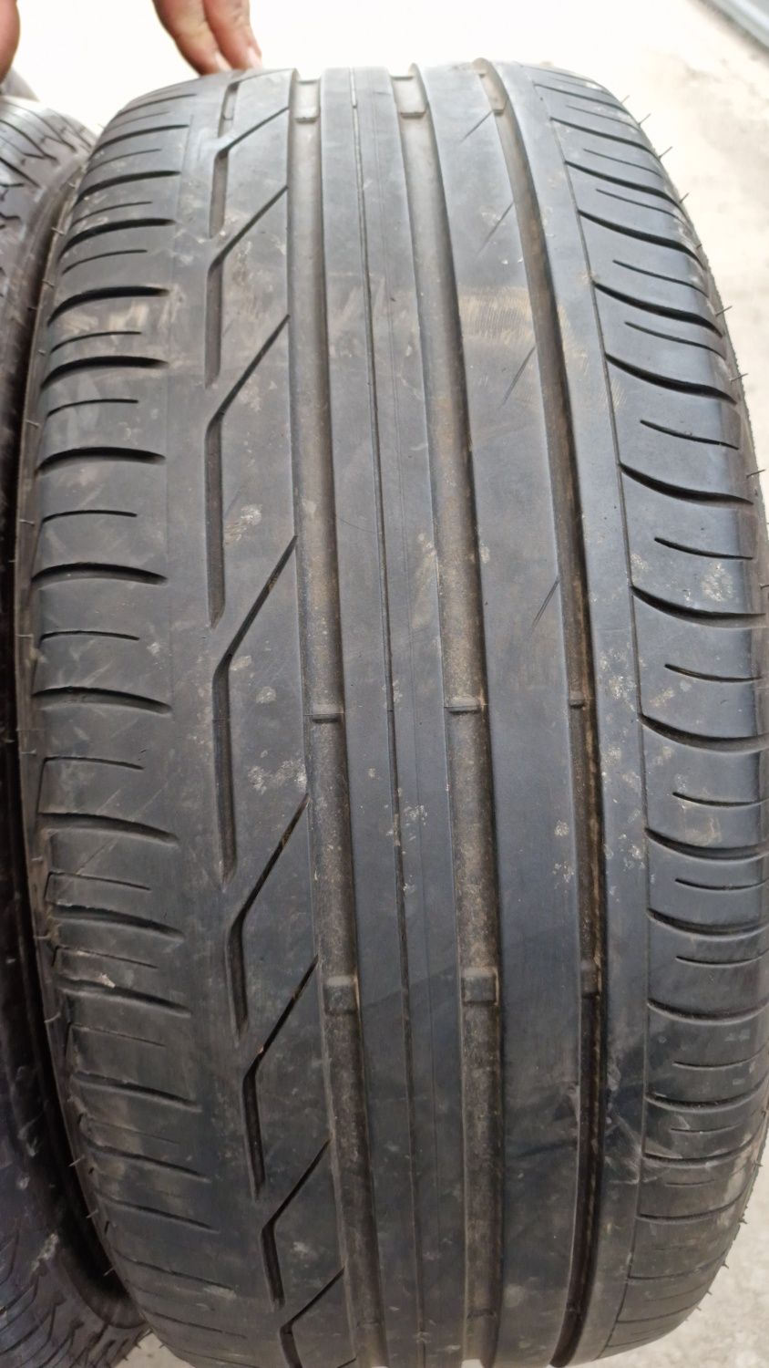 225 50 18 Bridgestone 2021 3 anvelope vara 
215 50 17 Grenlan