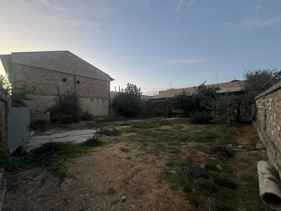 Zangiota tumani bek-beraka bozor orqasida 6sotik