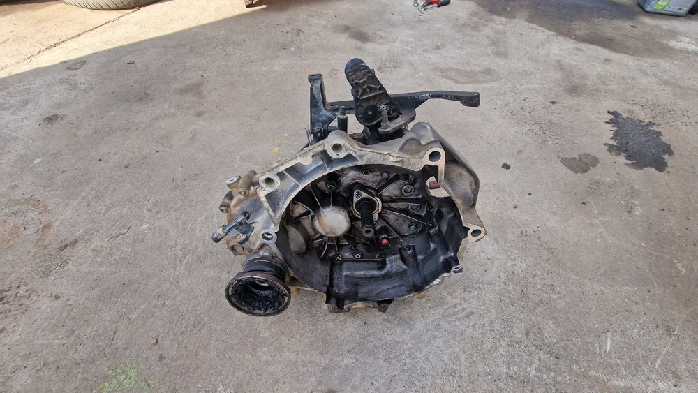 Cutie viteze Seat IBIZA / Volkswagen Polo 9N 1.2 benzină