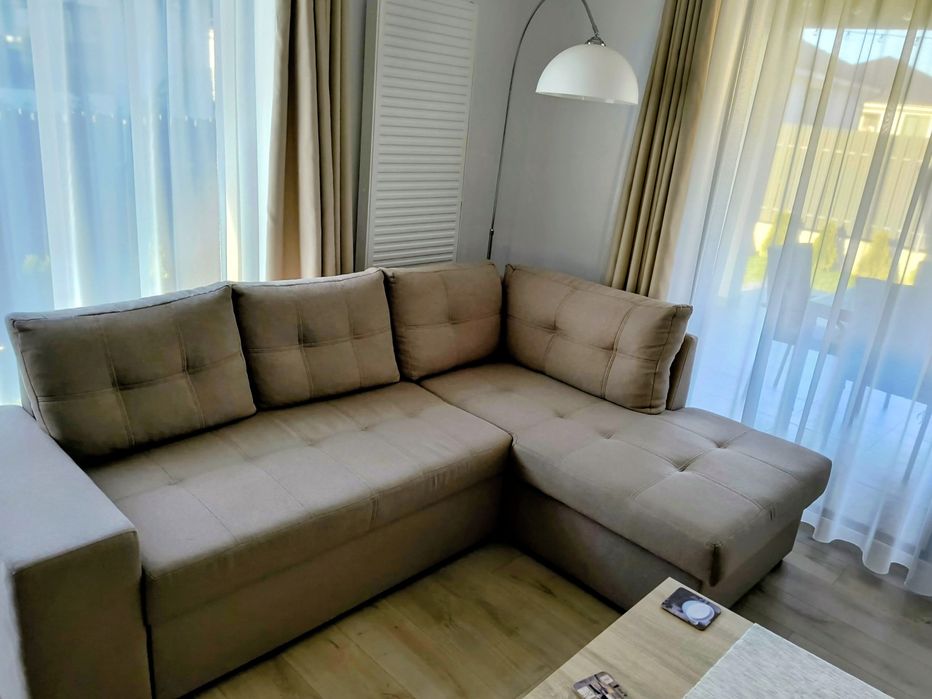 Colțar stânga stofă extensibil